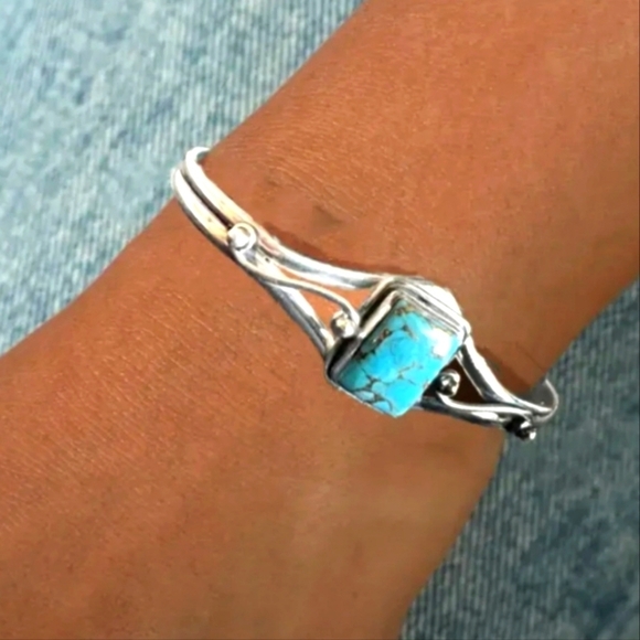 New Boho Chic Turquoise inlay silvery bangle bracelet - Picture 1 of 8